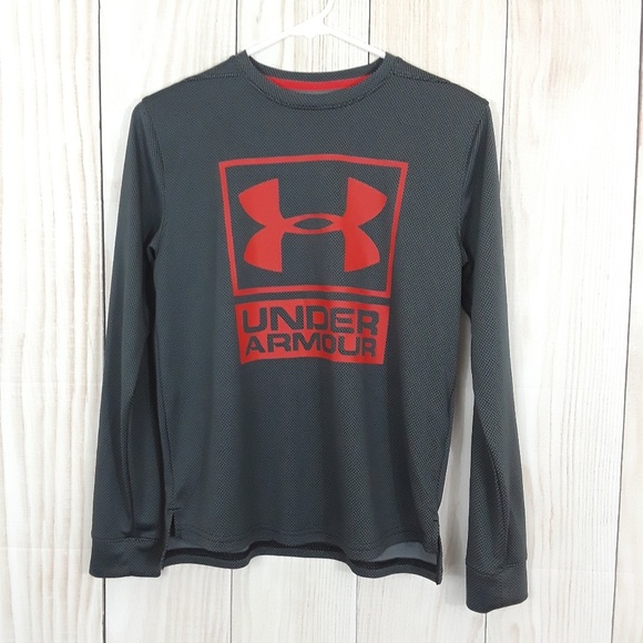 red under armour long sleeve shirt